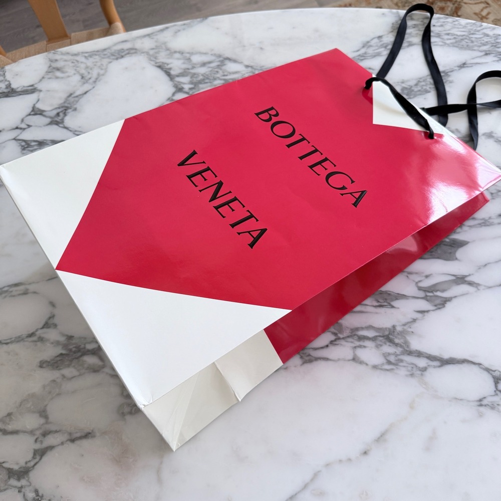 Bottega Veneta Red White Heart Shopping Bag Boutique Gift Carrier 22"x13.5"x8" - Picture 2 of 5